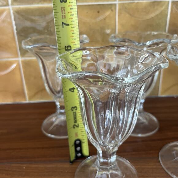Vintage Tulip Ice Cream Sundae Sherbet Glasses 4-Piece Set - Picture 7 of 8